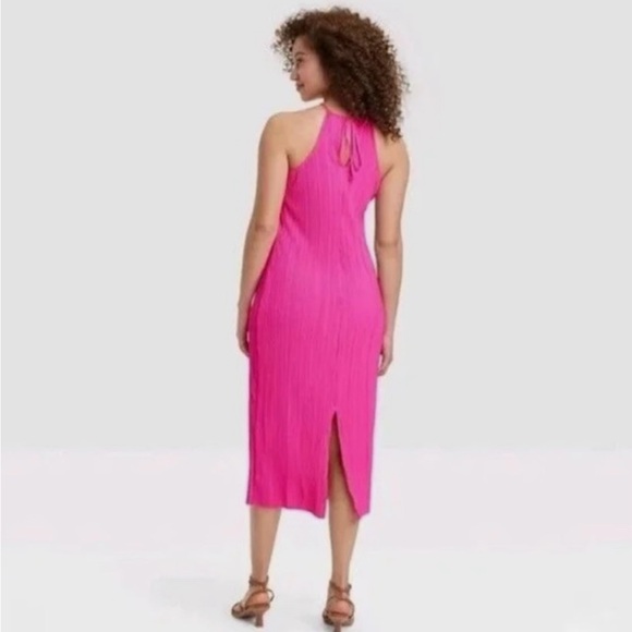 Pliss midi dress in hot pink - Picture 2 of 2